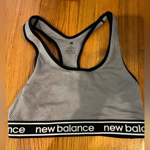 New Balance Black and Gray Sports Bra - Picture 1 of 3